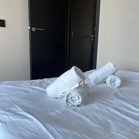 Moderne Houseboat Op Het Water! * Assendelft