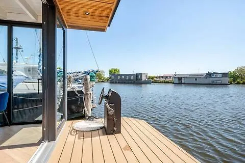 보트호텔 Moderne Houseboat Op Het Water! *