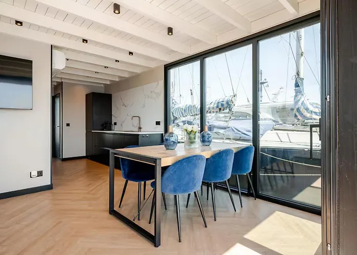 보트호텔 Moderne Houseboat Op Het Water!